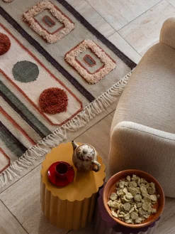 Alfombra artesanal con borlas Haydon, tamaños diferentes