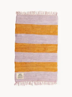 Alfombra artesanal con flecos Chindi