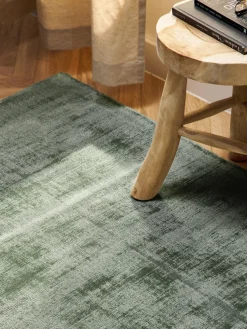 Alfombra artesanal de viscosa Jane