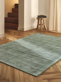 Alfombra artesanal de viscosa Jane