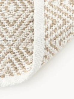 Alfombra artesanal exterior con estampado de rombos vintage Rika