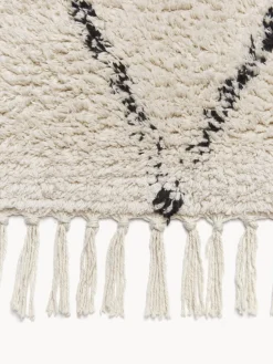 Alfombra corredor artesanal de algodón con diseño de rombos y flecos Bina