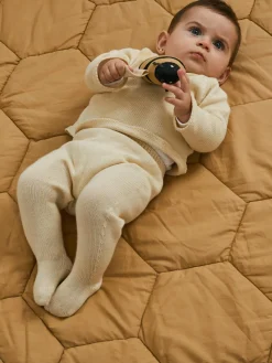 Alfombra de juegos artesanal con juguetes sonajeros Honeycomb