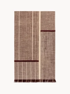 Alfombra de pelo corto con flecos diseño Folkform Monochrome