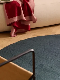 Alfombra redonda de algodón artesanal Lora