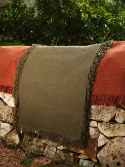 Alfombra tejida a mano para interior y exterior Marcus