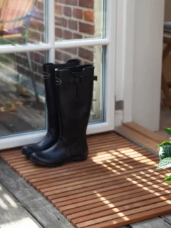 Alfombrilla de baño de madera de teca Anna