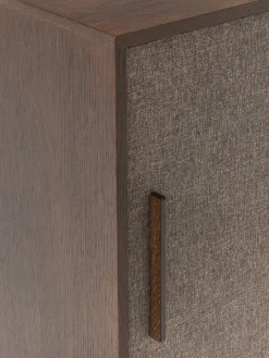 Aparador de madera con frente tapizado Wisp