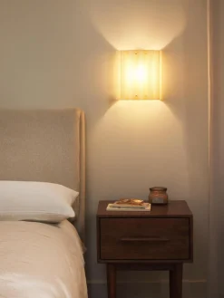 Aplique de lino Lucina