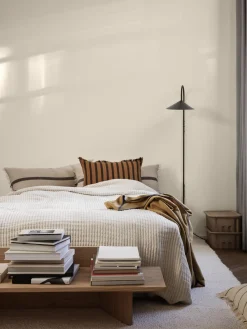 Aplique grande ajustable con enchufe Arum