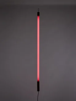 Aplique LED Linea, con enchufe