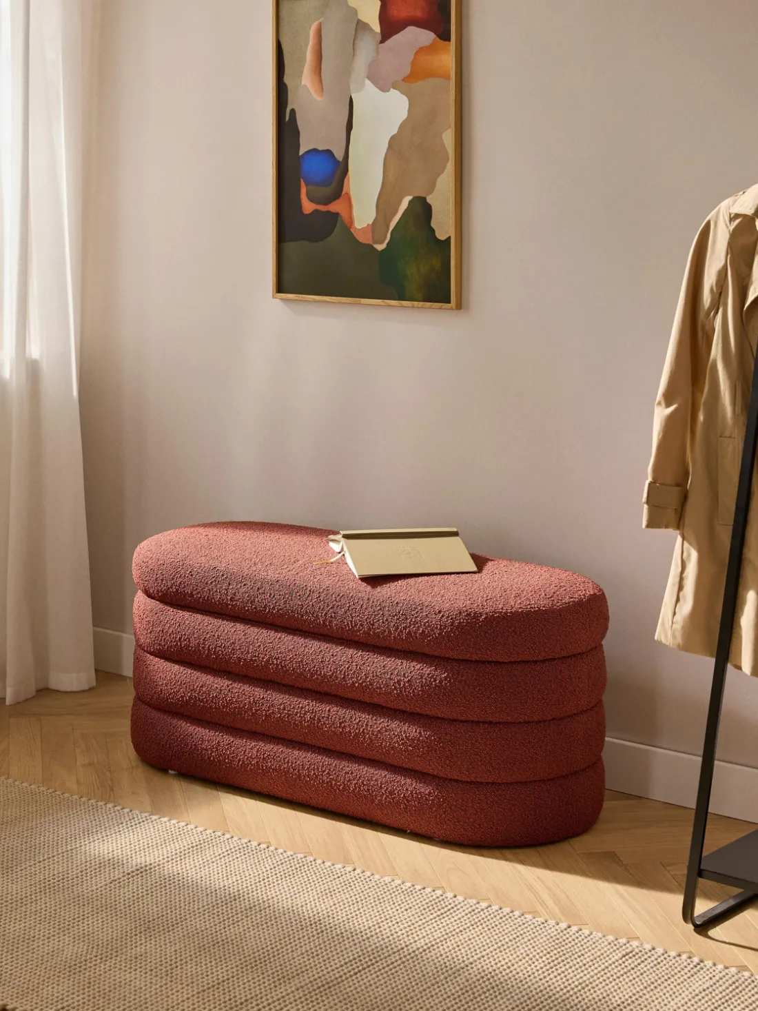 Banco tapizado en tejido bouclé con espacio de almacenaje Alto