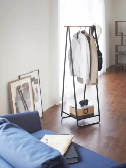 Burro de metal Tower