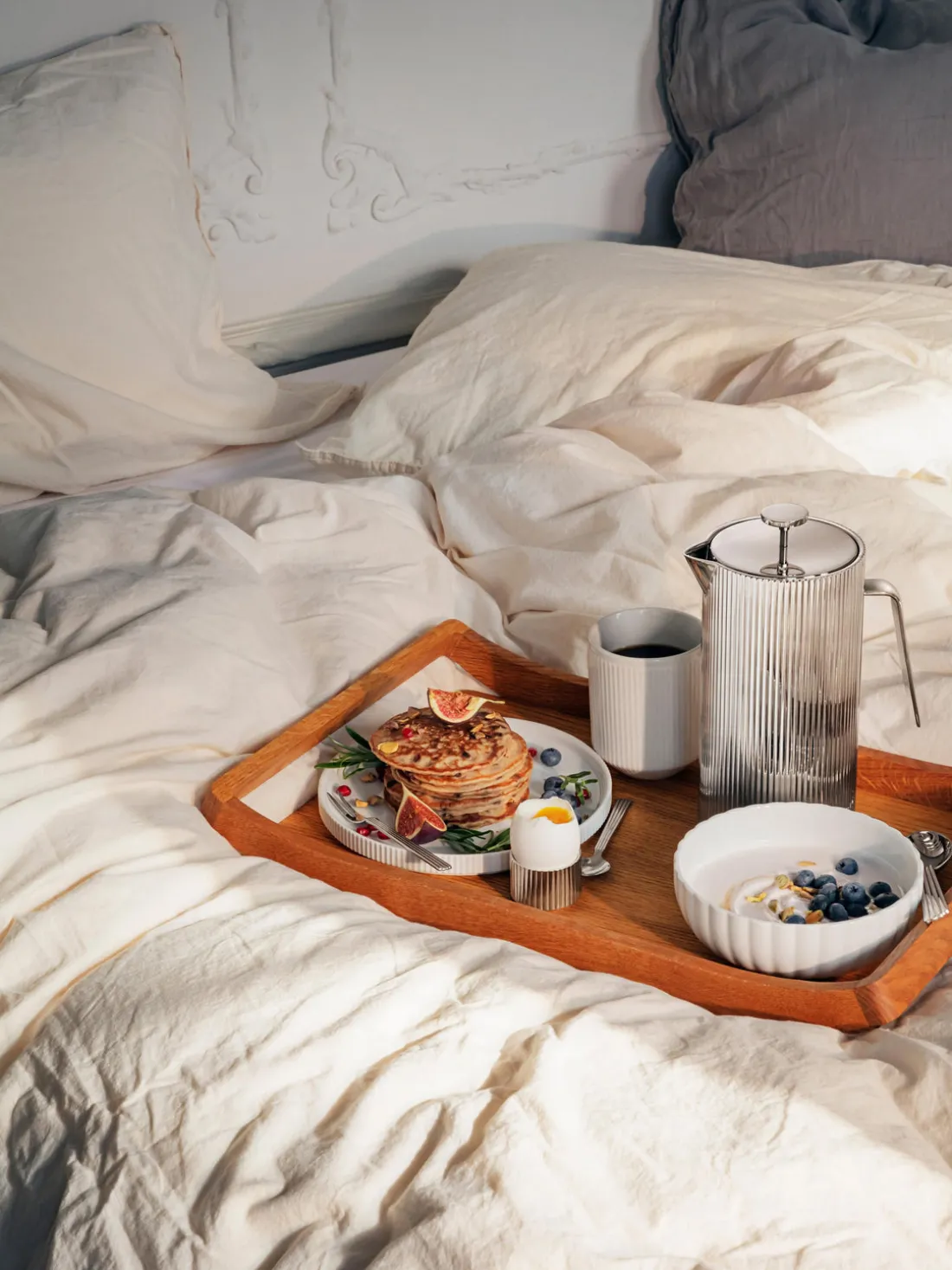 Cafetera de acero inoxidable con estructura ranurada Bernadotte