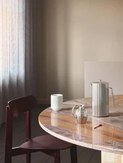 Cafetera de acero inoxidable con estructura ranurada Bernadotte