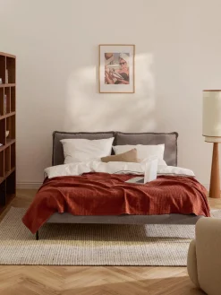 Cama tapizada de borreguillo bouclé Amelia