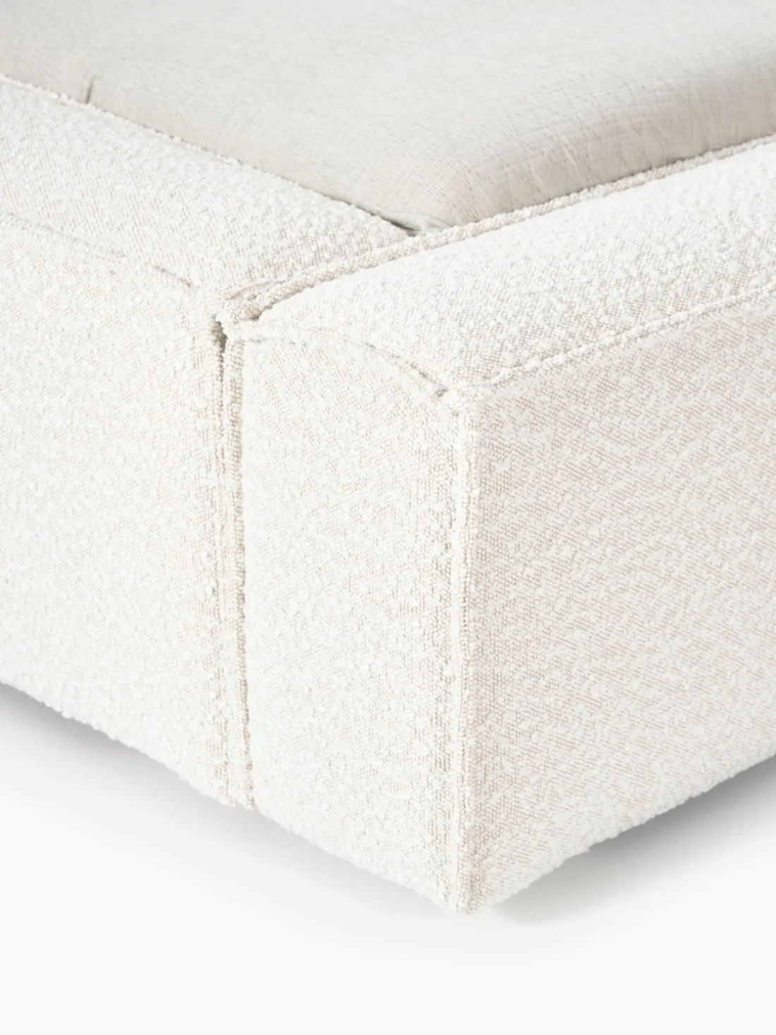 Cama tapizada en tejido bouclé Lennon