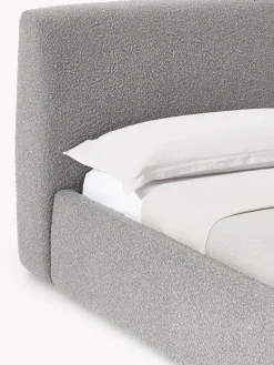 Cama tapizada en tejido bouclé con espacio de almacenaje Cloud