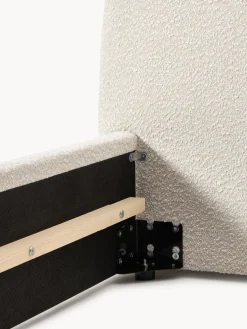 Cama tapizada en tejido bouclé Cloud