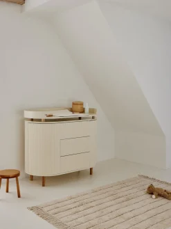 Cambiador de madera artesanal Kai