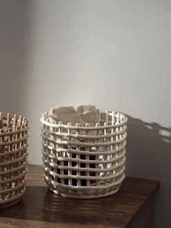 Cesta artesanal de cerámica Nalan, 21 cm