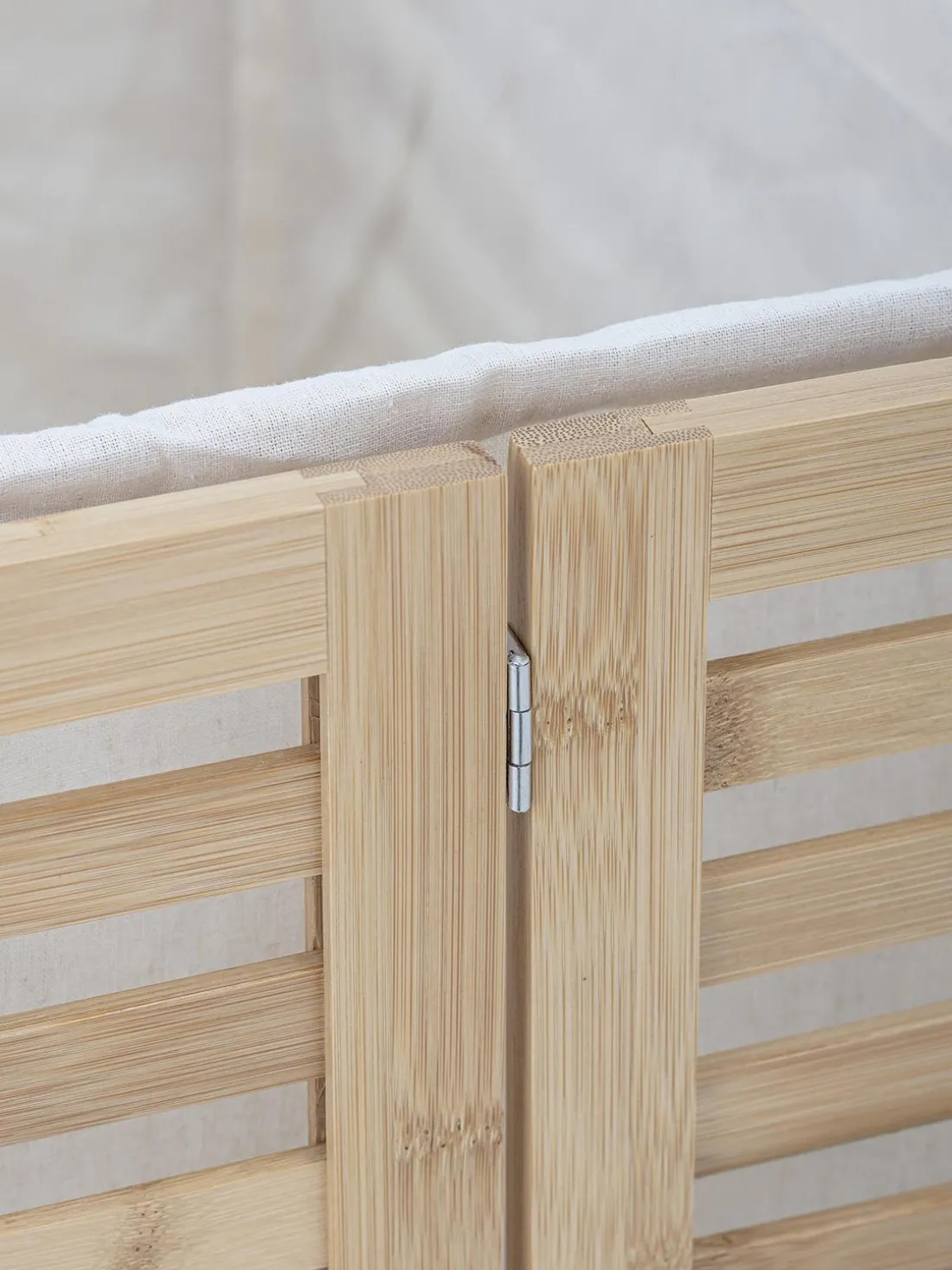 Cesta de lavandería de bambú con bolsa de tela Aden