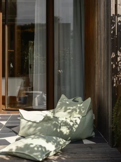 Cojín artesanal para exterior Waye