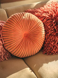 Cojín redondo artesanal de algodón Ripple, Ø 50 cm