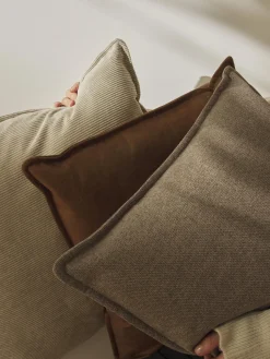 Cojín sofá grande de pana Lennon, 70 x 70 cm