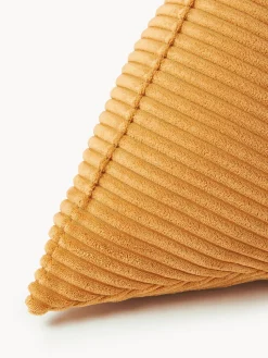 Cojín triangular de pana Kylen