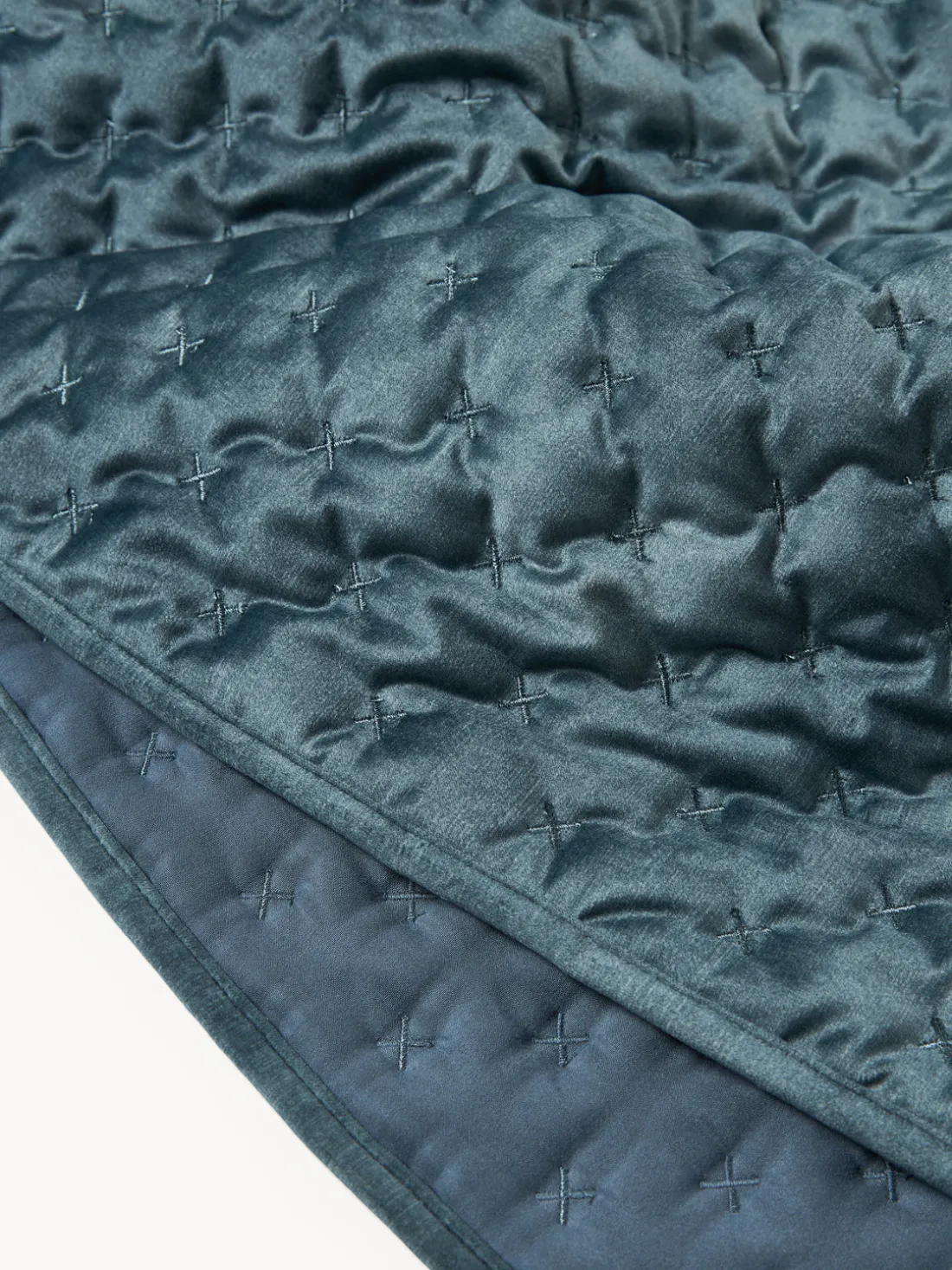 Colcha de terciopelo acolchada Riko