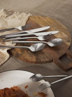 Cubertería mate Shine, tamaños diferentes