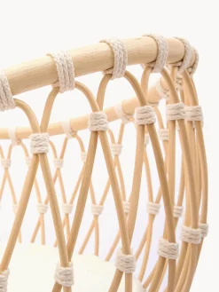 Cuna artesanal de ratán Emil