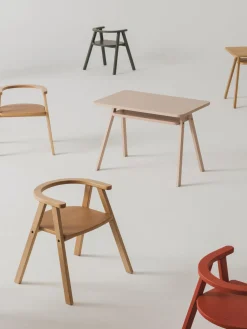 Escritorio infantil de madera de haya Growing Green