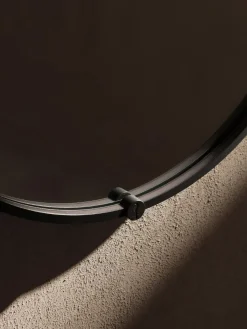 Espejo de pared ovalado con iluminación LED Avior