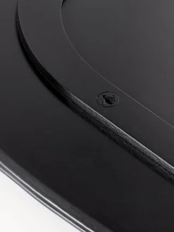 Espejo de pared sin marco en forma orgánica Lia