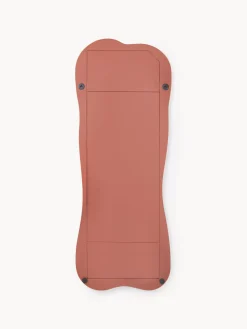 Espejo de pie con marco ondulado Cosimo