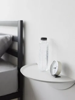 Estante de pared de metal Tower