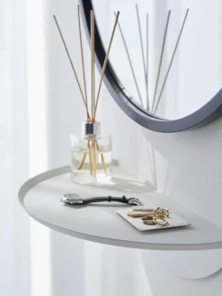 Estante de pared de metal Tower