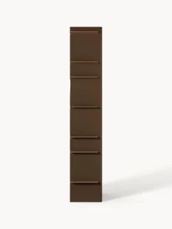 Estantería alta con elementos de metal Rami