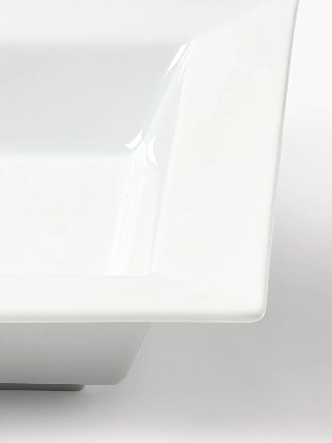 Fuente decorativa artesanal Westwing Collection | MEISSEN Initials