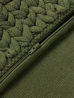 Funda de cojín artesanal de punto grueso Adyna