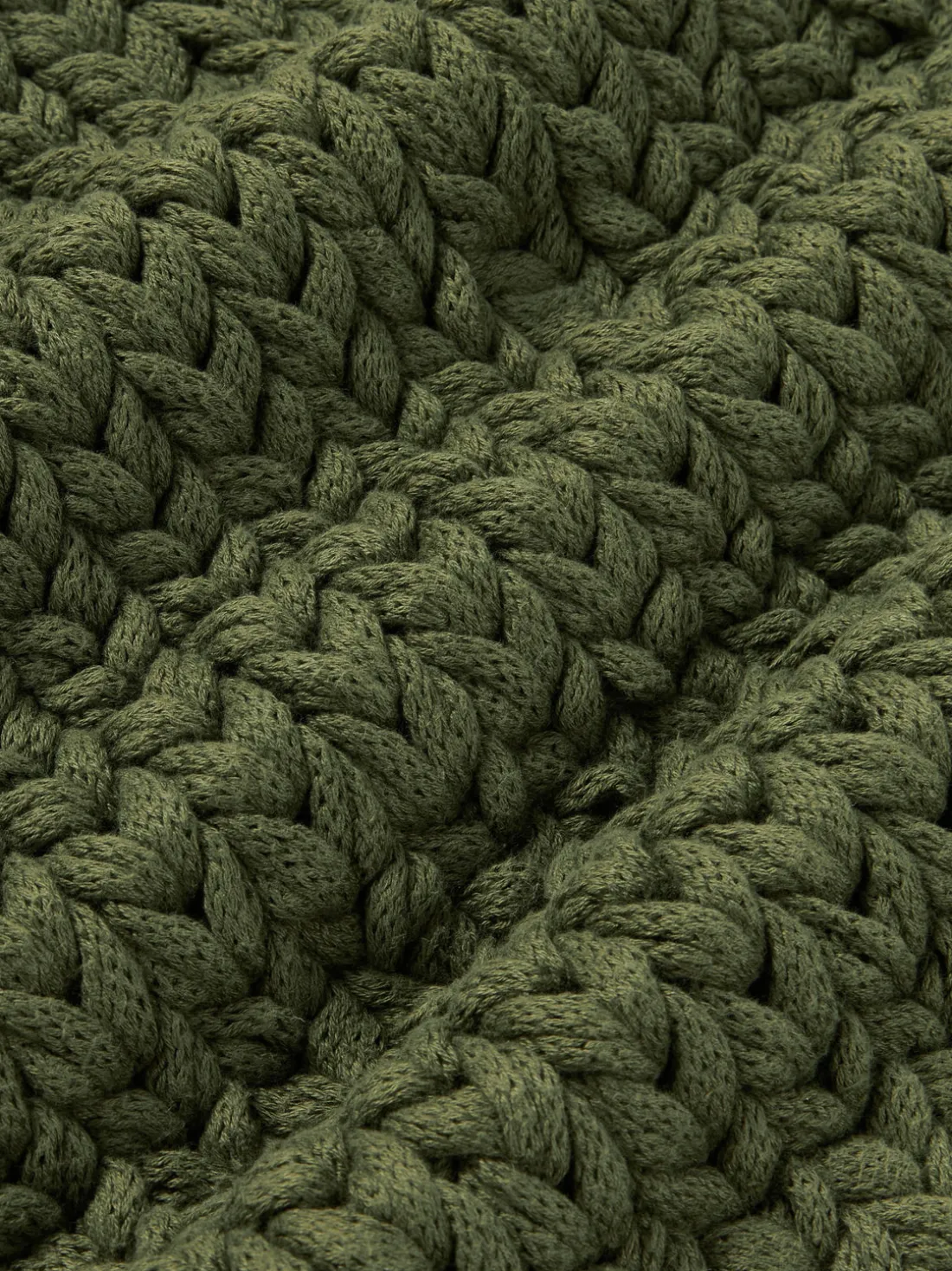 Funda de cojín artesanal de punto grueso Adyna