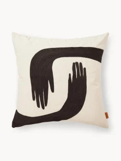 Funda de cojín bordada a mano de algodón ecológico Pose
