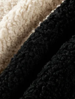 Funda de cojín de borreguillo Mateo