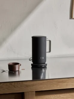 Hervidor de acero inoxidable Aarke, 1,2 L