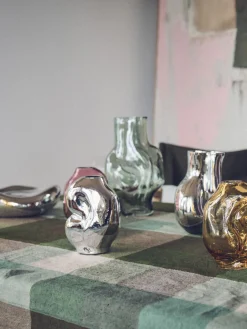 Jarrón de vidrio artesanal Gleam, 18 cm