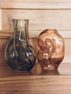 Jarrón de vidrio artesanal Gleam, 22 cm