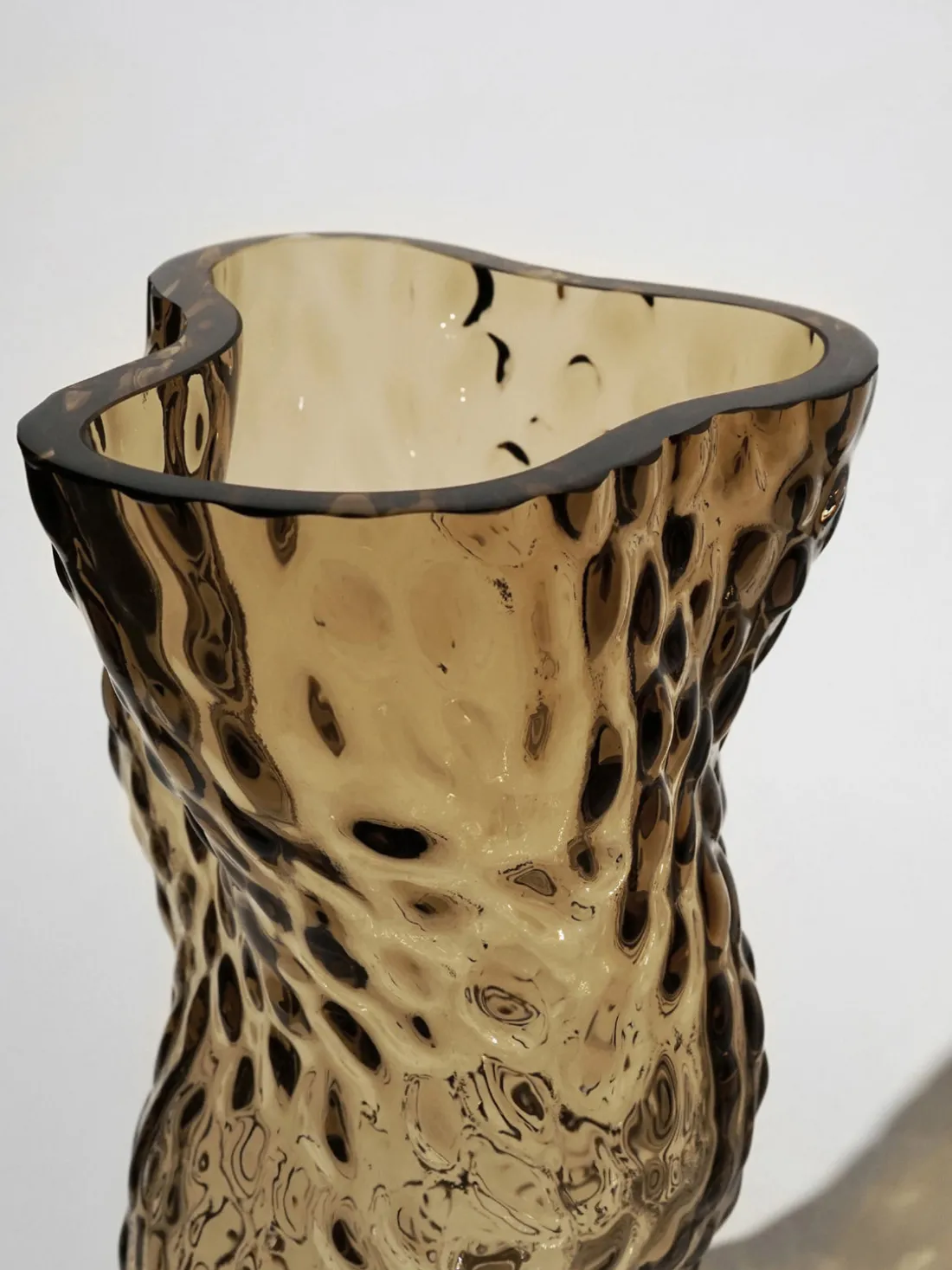 Jarrón de vidrio soplado Ostrea Rock, 30 cm