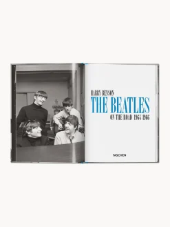 Libro ilustrado The Beatles: on the road 1964-1966